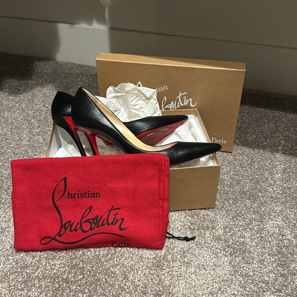 Christian LOUBOUTIN Black Apostrophy pumps 38 - Picture 4 of 5